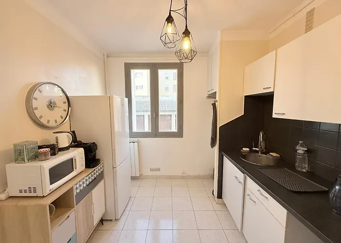 Appartement Les Arènes De - Centre 10 Min Gare -parking- 2